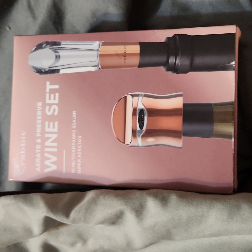 Super Aerator , wine/ champagne sealer